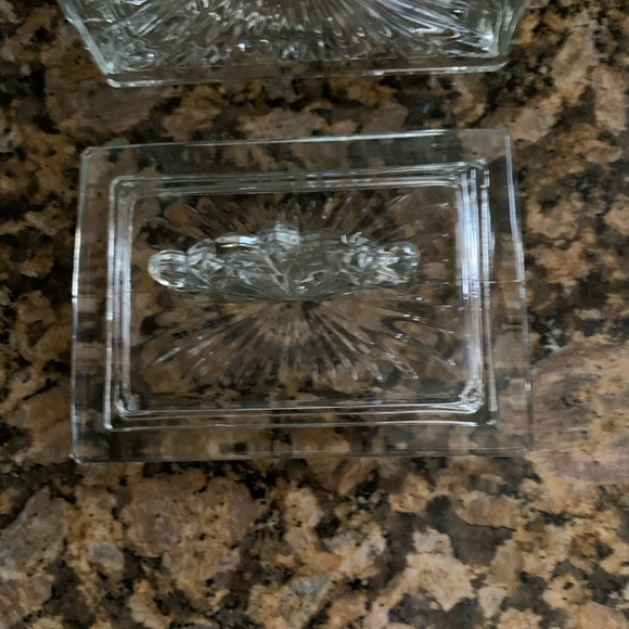 VINTAGE DIAMOND CUT GLASSWARE WITH LID - Picture 6 of 10